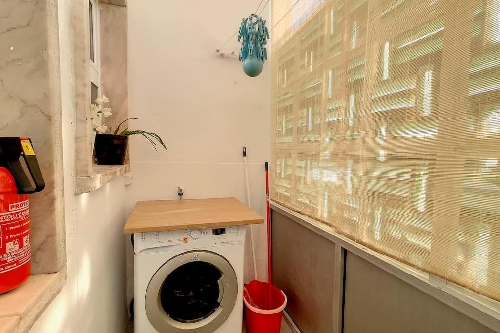 Cozy One Bedroom Apartment Lisboa Extérieur photo
