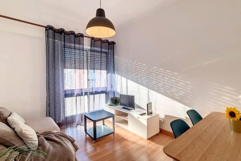 Cozy One Bedroom Apartment Lisboa Extérieur photo